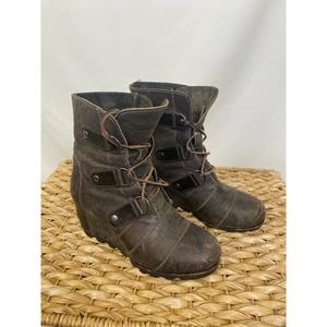 Sorel Joan of Arctic Women's Waterproof Leather Wedge boot US 6 Brown Distress